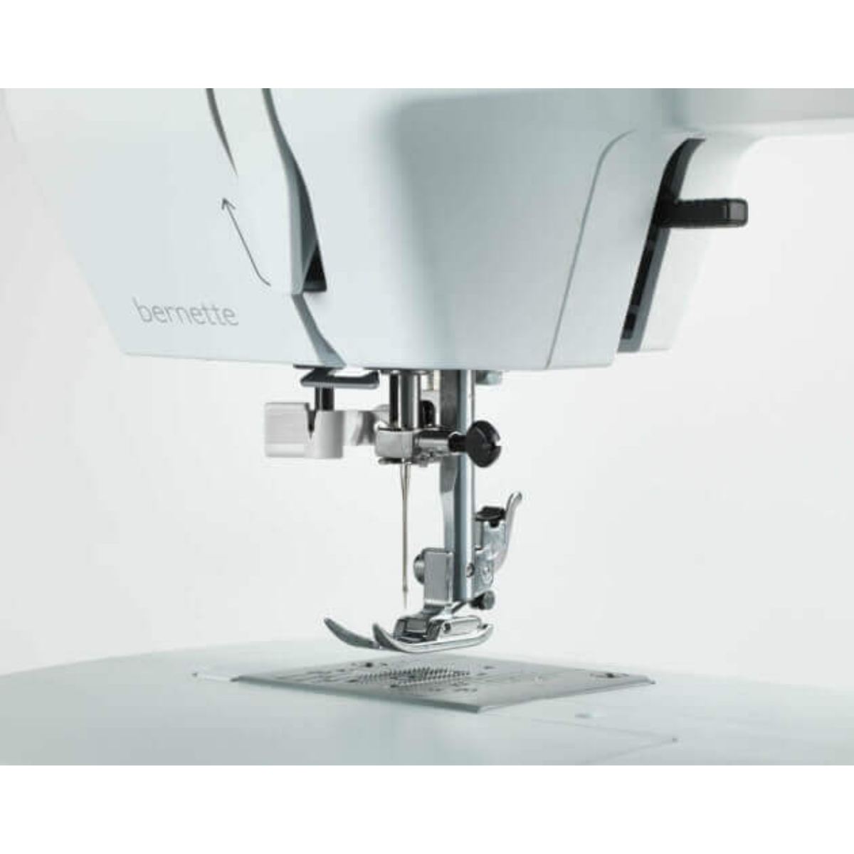 Bernette B 33  Macchina per cucire Meccanica