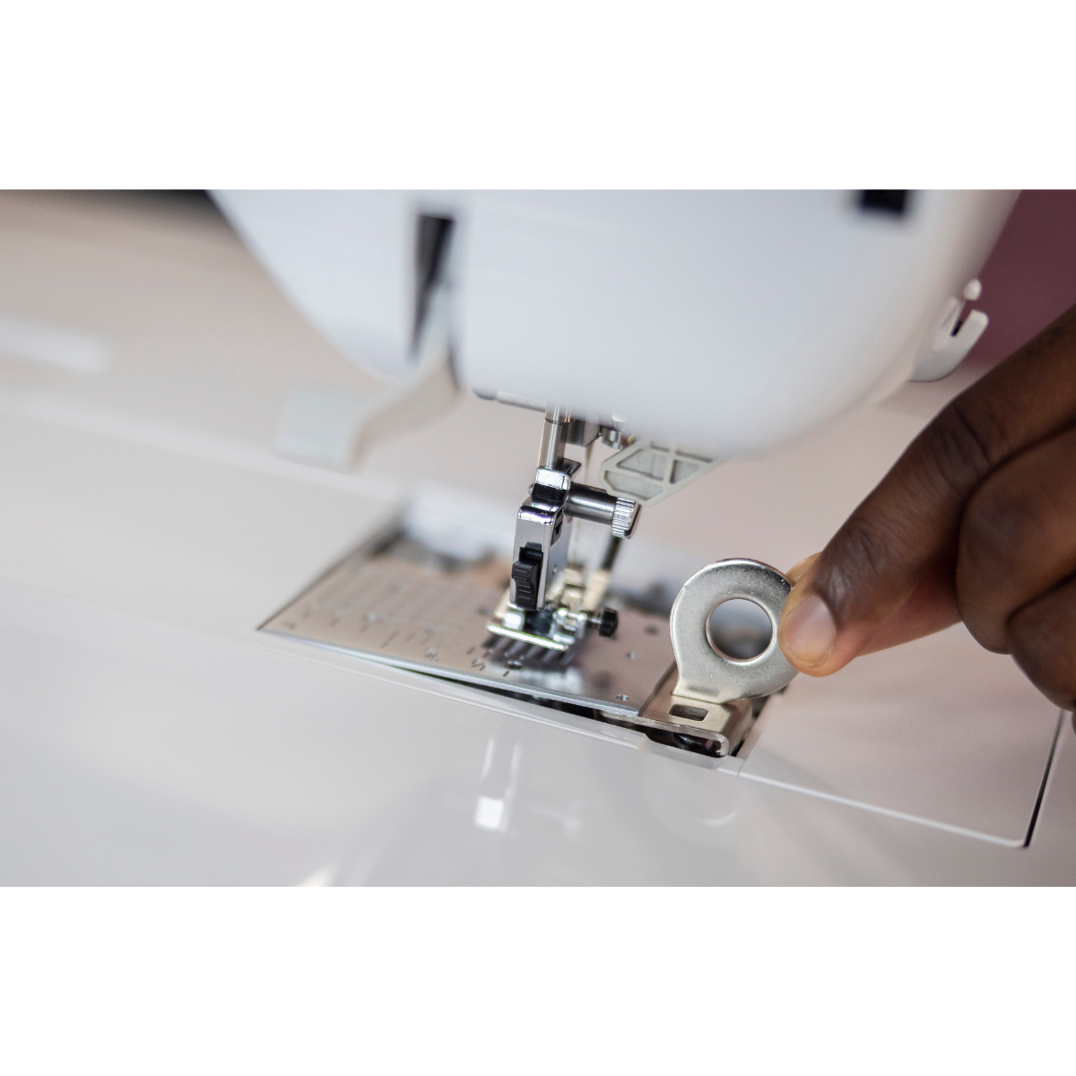 Brother Expedition Innov-is BX1 Macchina per Ricamo, Cucito e Quilting Elettronica