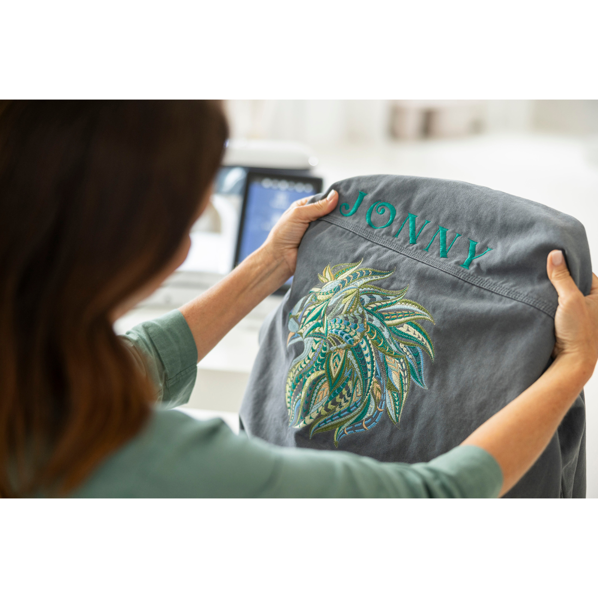 Brother Aveneer EV1  Macchina per cucire e ricamo Elettronica