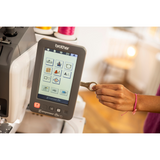 Brother PR-1  Macchina da ricamo a braccio libero professionale