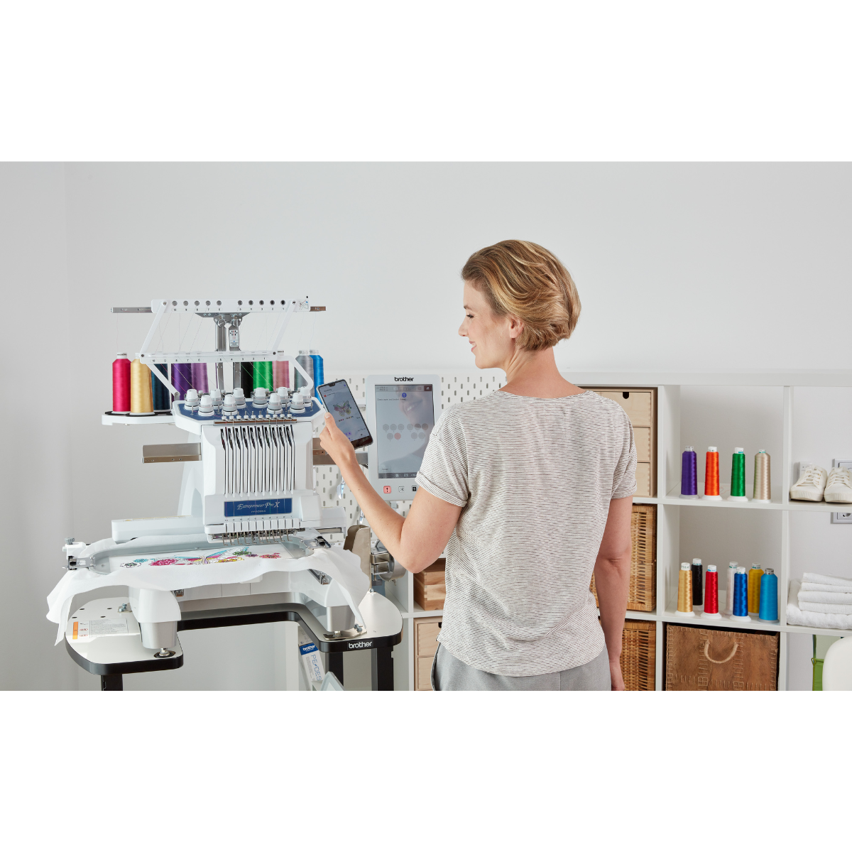 Brother PR 1055X Macchina da ricamo a braccio libero professionale