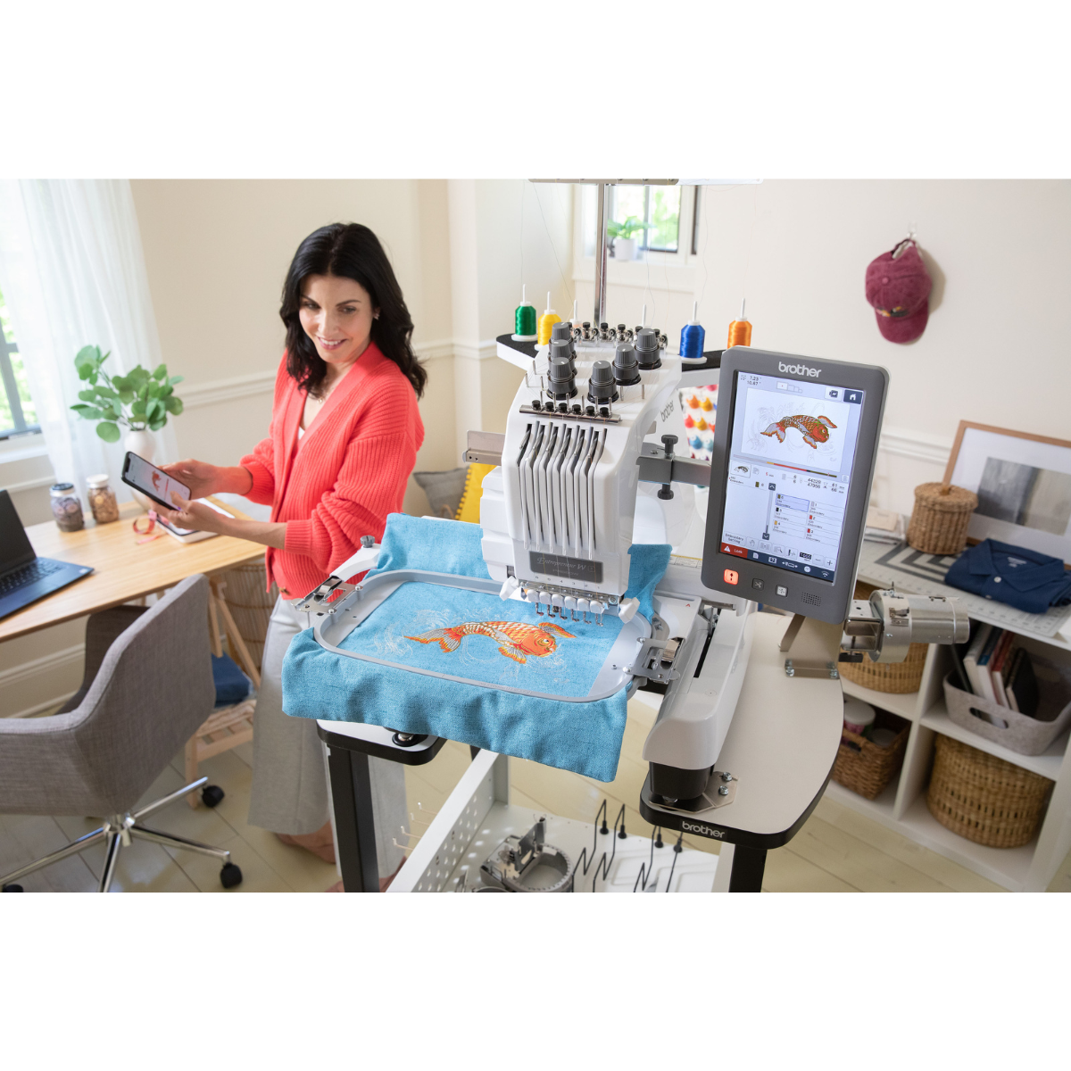 Brother PR 680W  Macchina da ricamo a braccio libero professionale