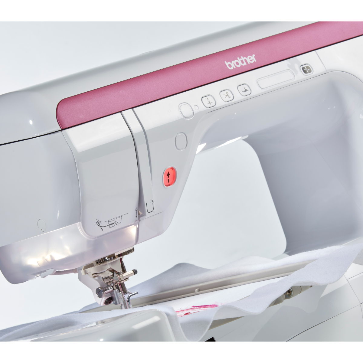 Brother Innov-is V3LE Limited Edition Macchina da ricamo