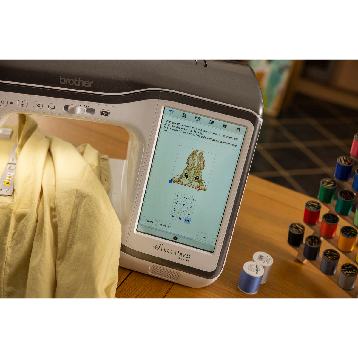 Brother Innov-is Stellaire XJ2 Macchina per cucire e ricamo Elettronica