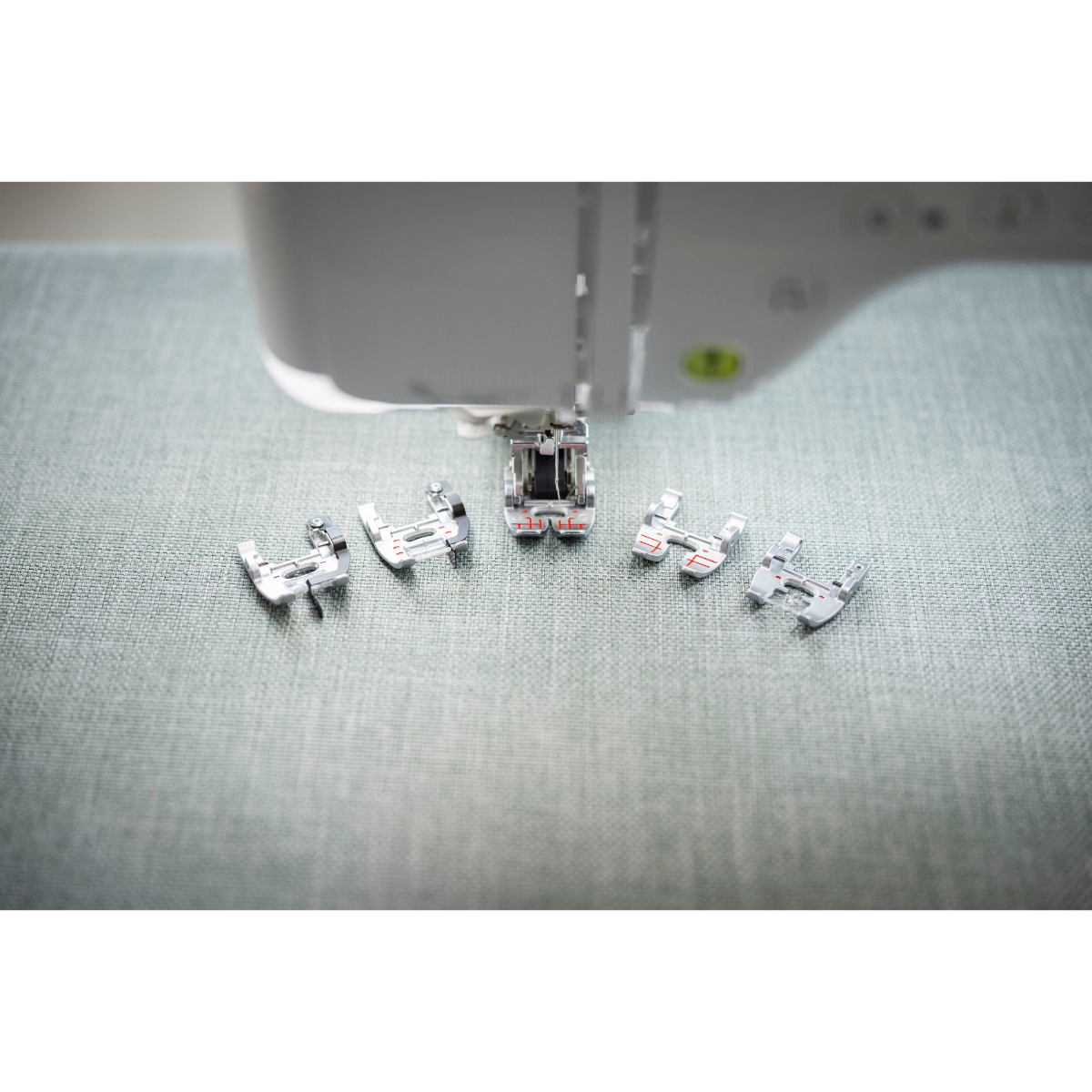 Brother Celeste Innov-is CX1 Macchina per Cucire e Quilting Elettronica
