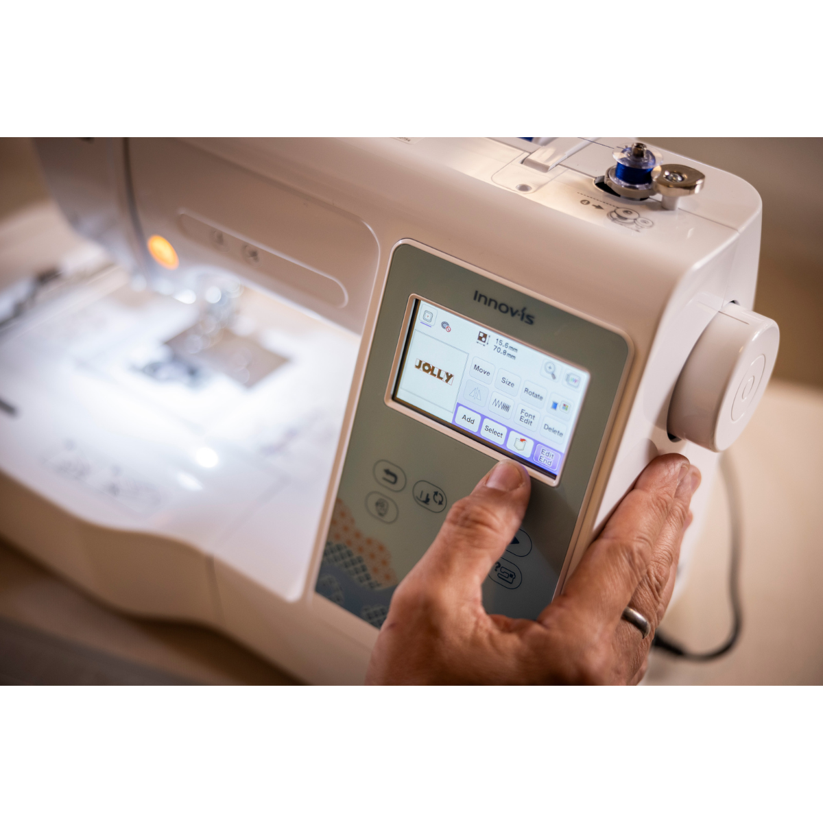 Brother Innov-is M 340e Macchina da ricamo con Telaio Magnetico