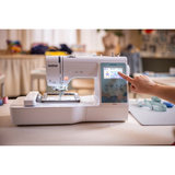 Brother Innov-is M 340e Macchina da ricamo con Telaio Magnetico