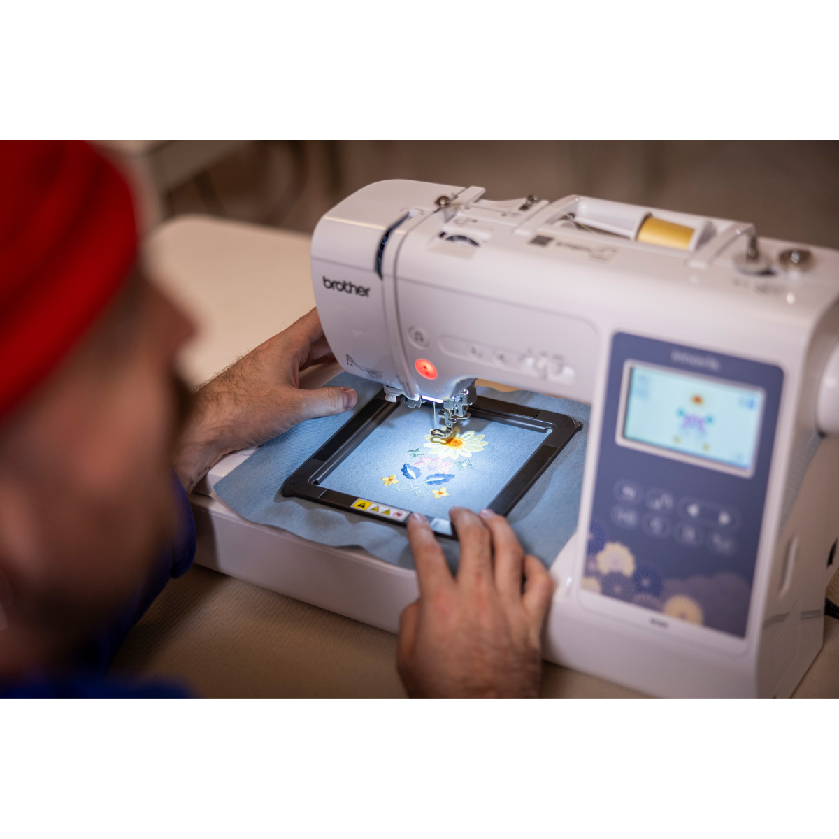 Brother Innov-is M 380 Macchina per cucire e ricamo Elettronica con Telaio Magnetico