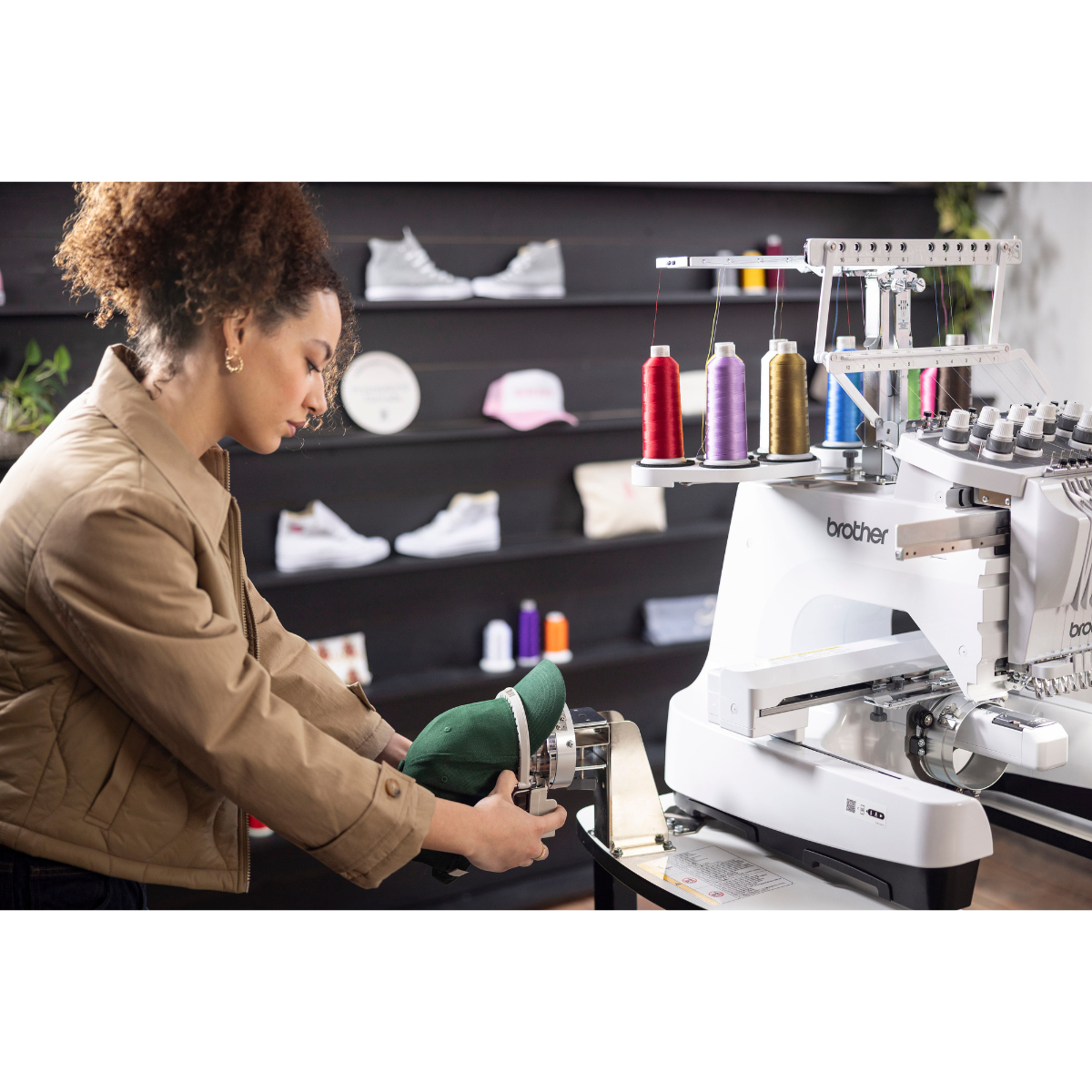 Brother PR 1060W Macchina da ricamo a braccio libero professionale