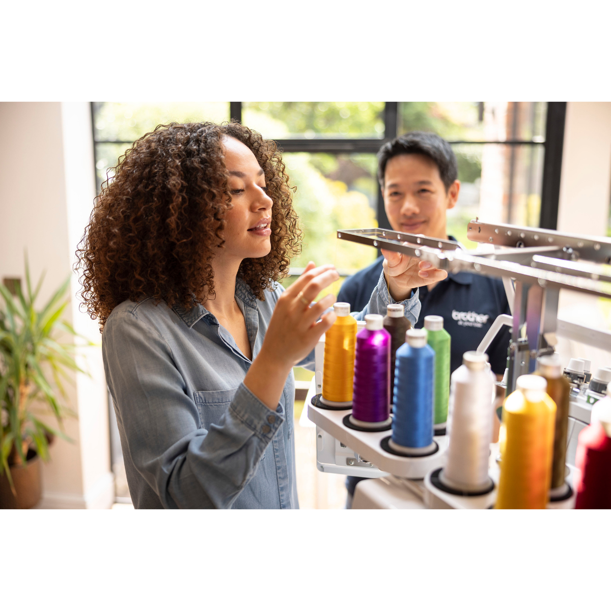 Brother PR 1060W Macchina da ricamo a braccio libero professionale