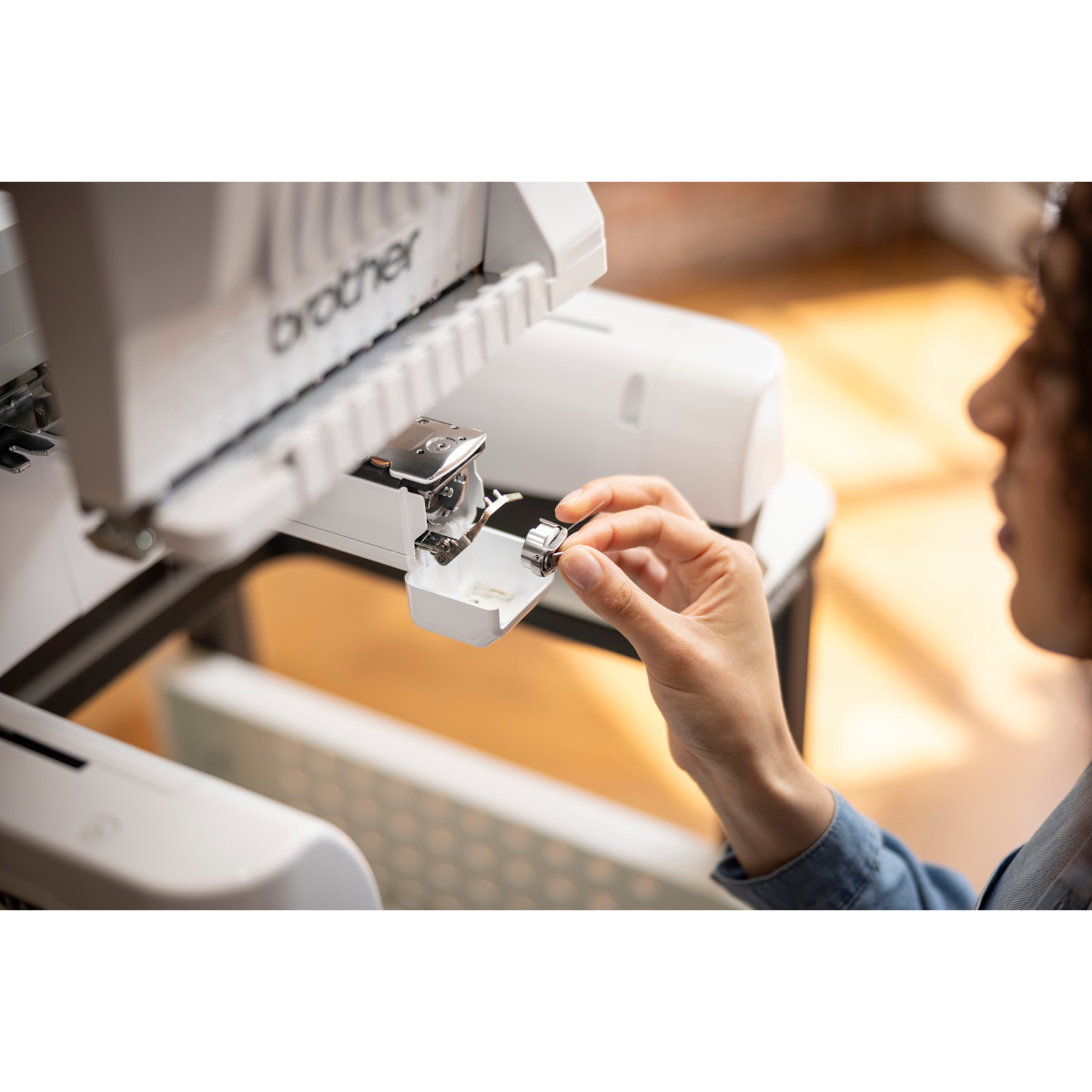 Brother PR 1060W Macchina da ricamo a braccio libero professionale