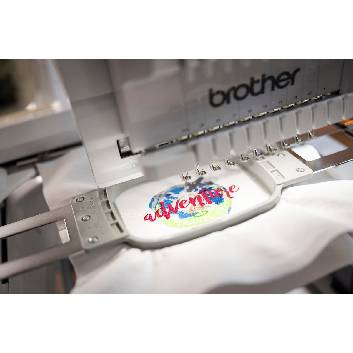 Brother PR 1060W Macchina da ricamo a braccio libero professionale