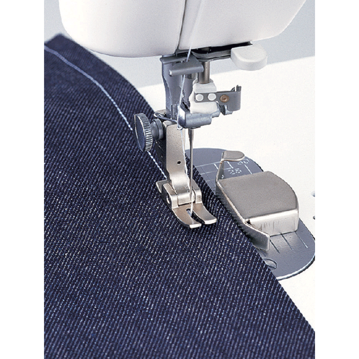 Calamita Guida per Macchina da Cucire – Versione Dritta o Curva