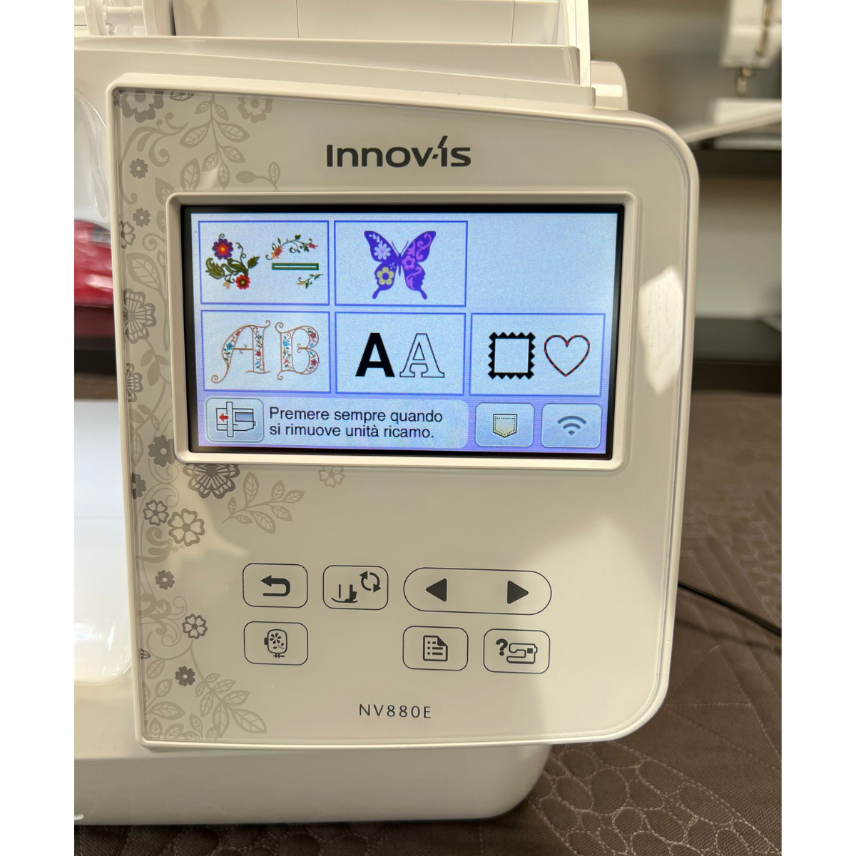 Macchina per ricamo Brother Innov-is NV 880 - Uso Espositivo