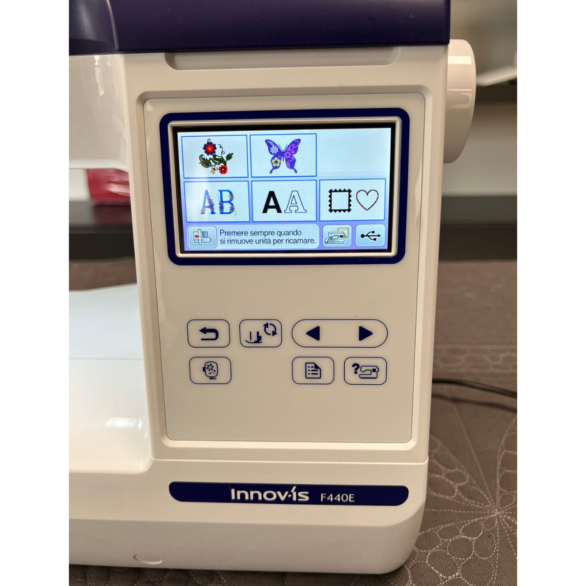 Macchina per ricamo Brother F 440 - Uso Espositivo