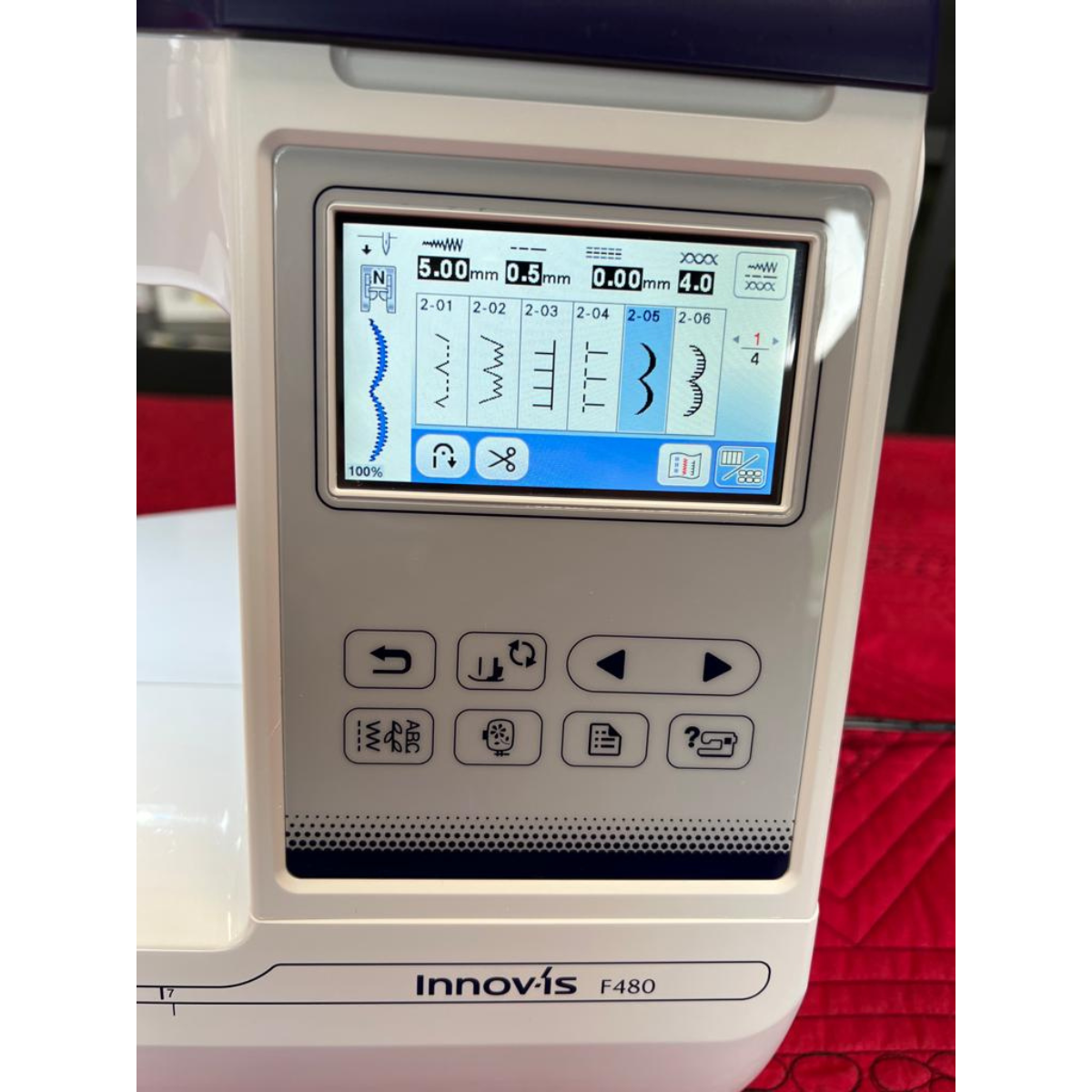 Macchina per cucire e ricamo Brother F 480 - Uso Espositivo