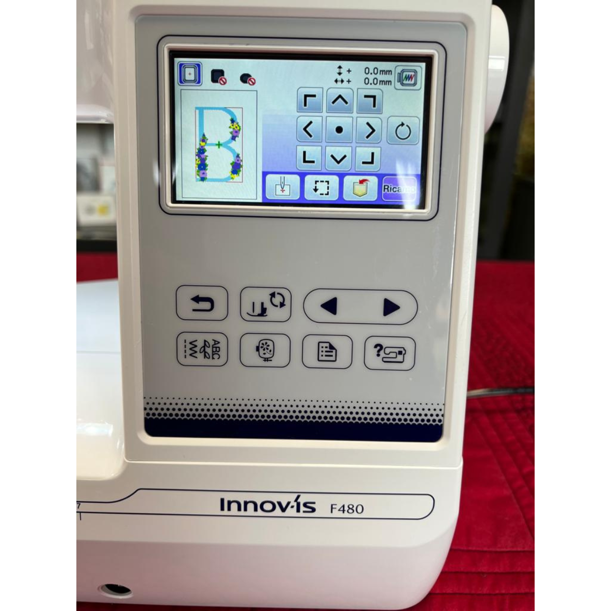 Macchina per cucire e ricamo Brother F 480 - Uso Espositivo