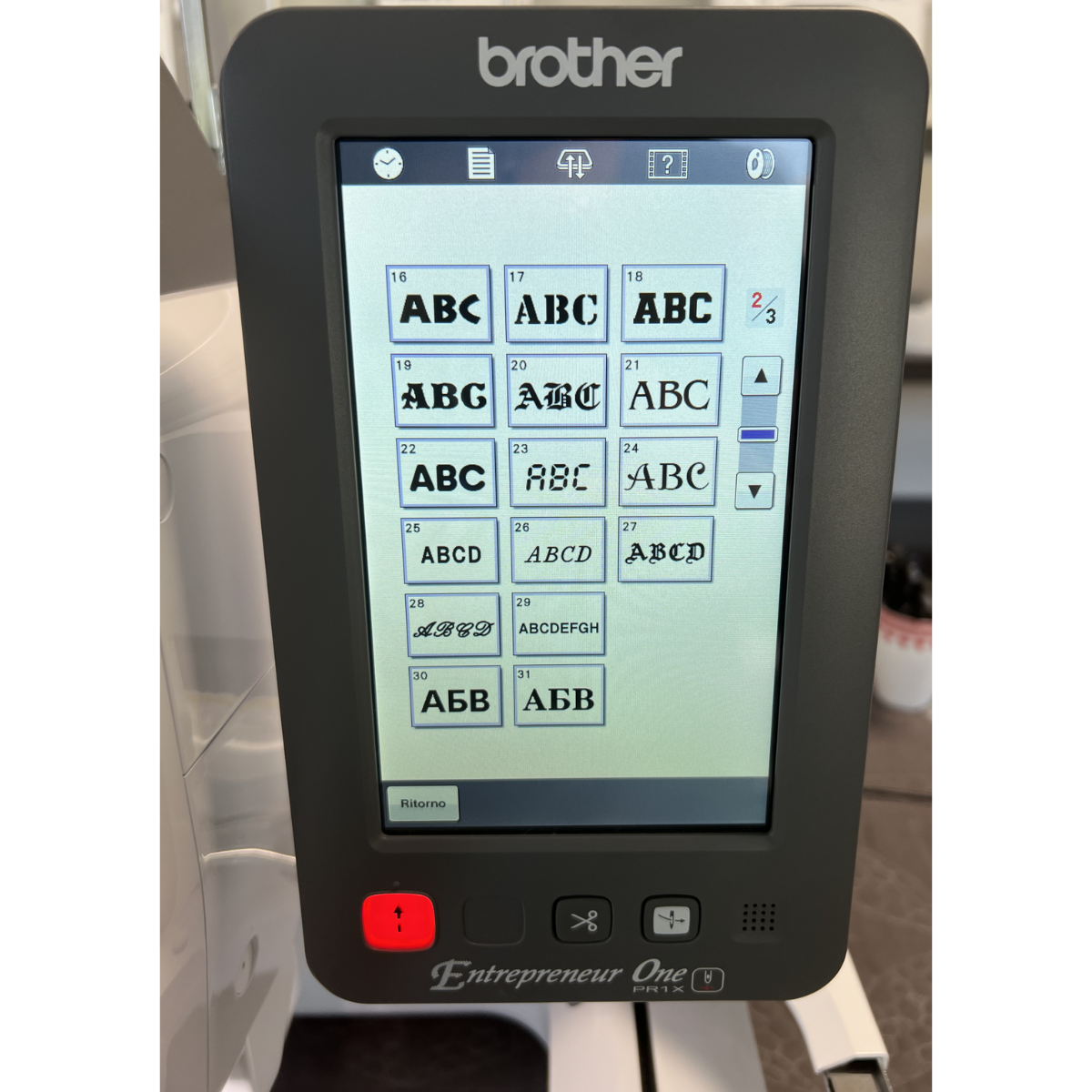 Macchina per ricamo Brother PR1 – Uso dimostrativo