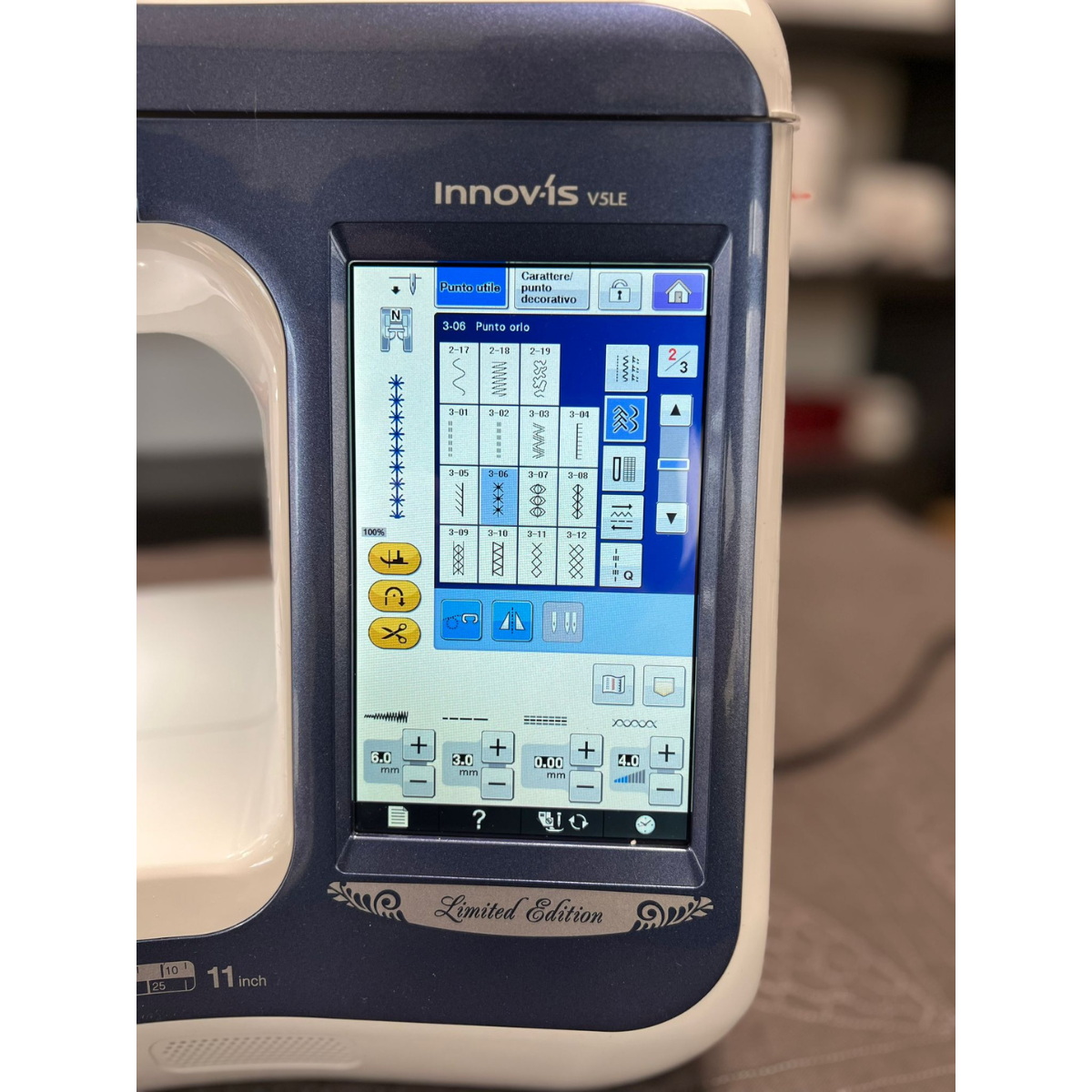Macchina per cucire e ricamo Brother Innov-is V5 Limited Edition - Uso Espositivo