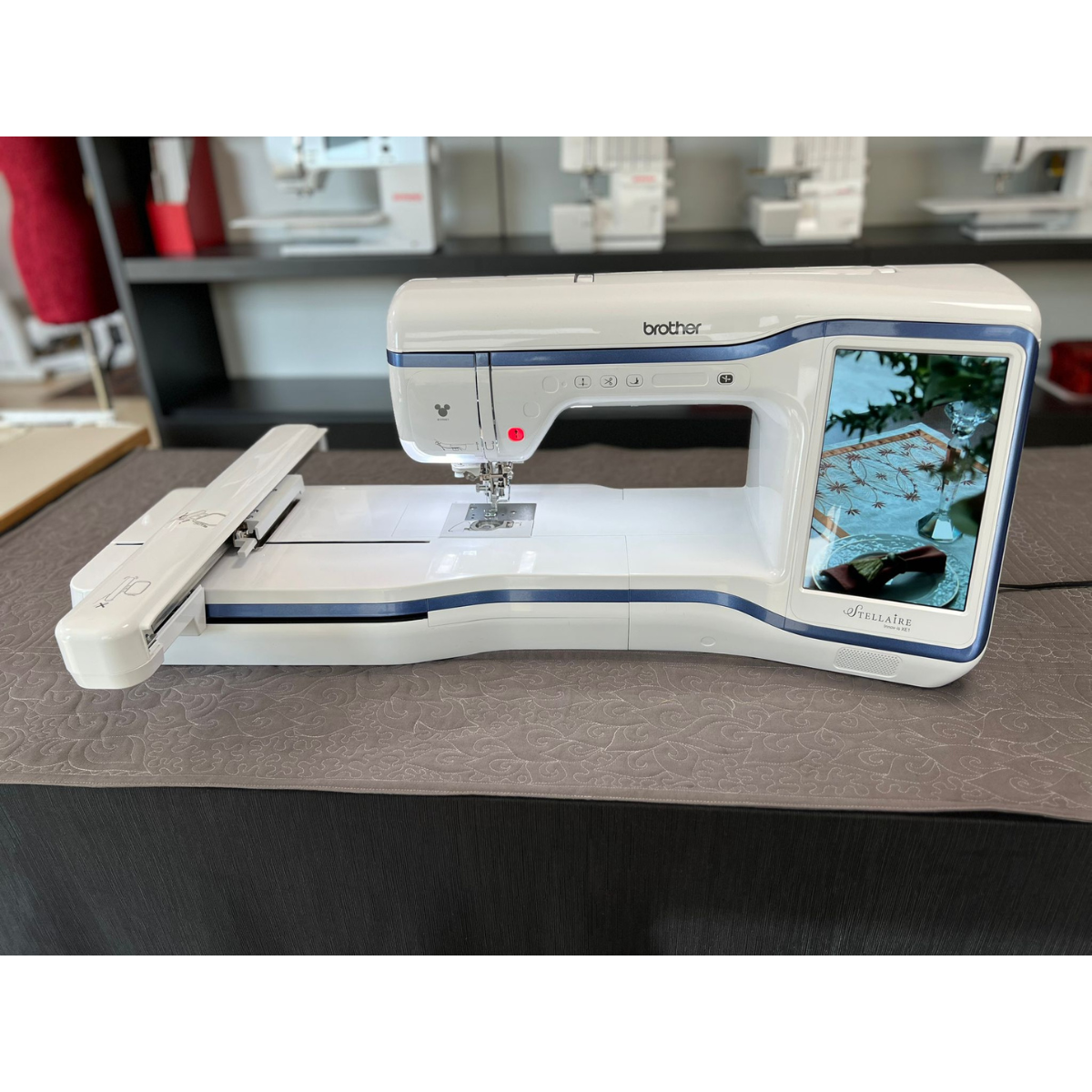 Macchina per ricamo Brother Stellaire Innov-is XE1 - Uso Espositivo