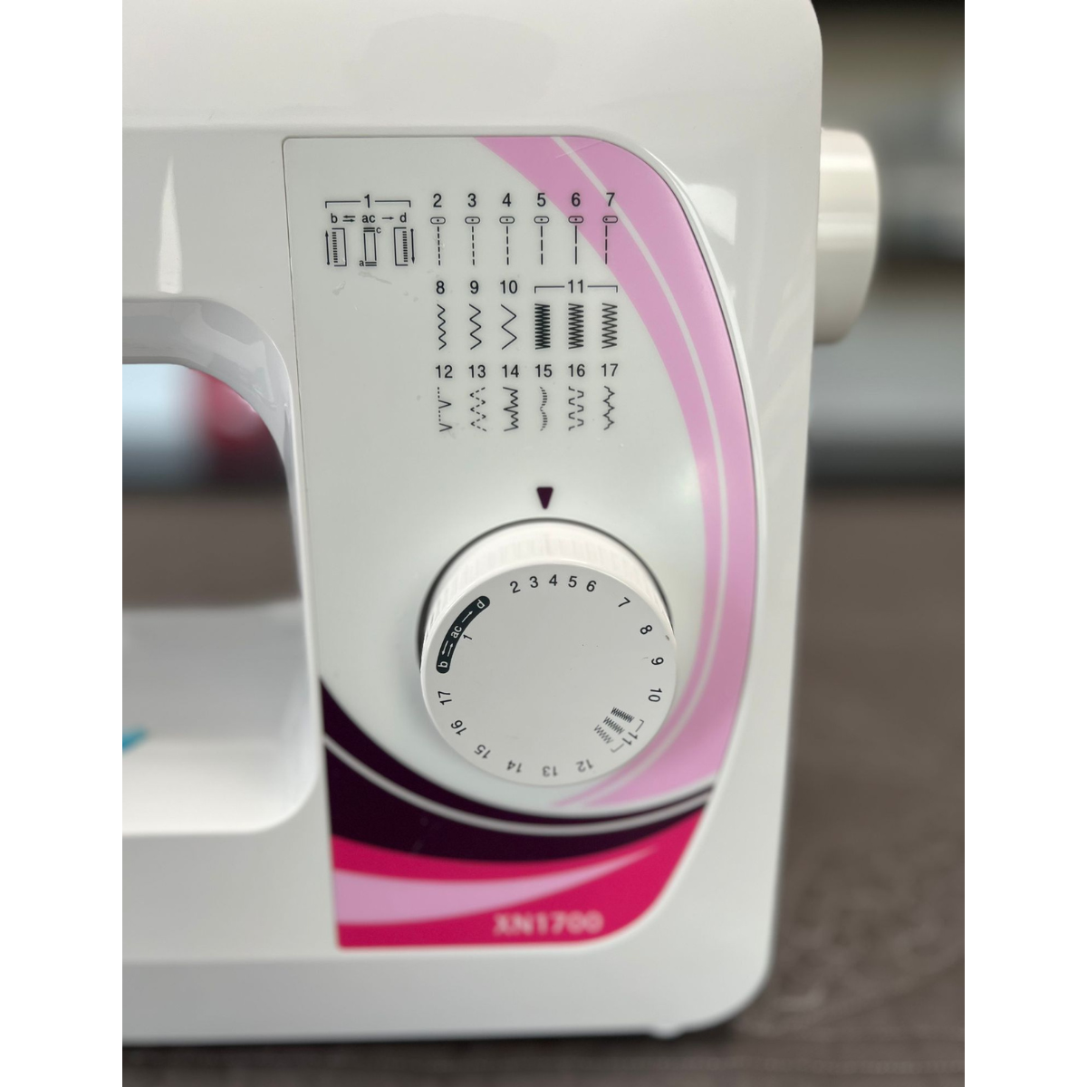 Macchina per cucire Brother XN 1700 - Uso espositivo