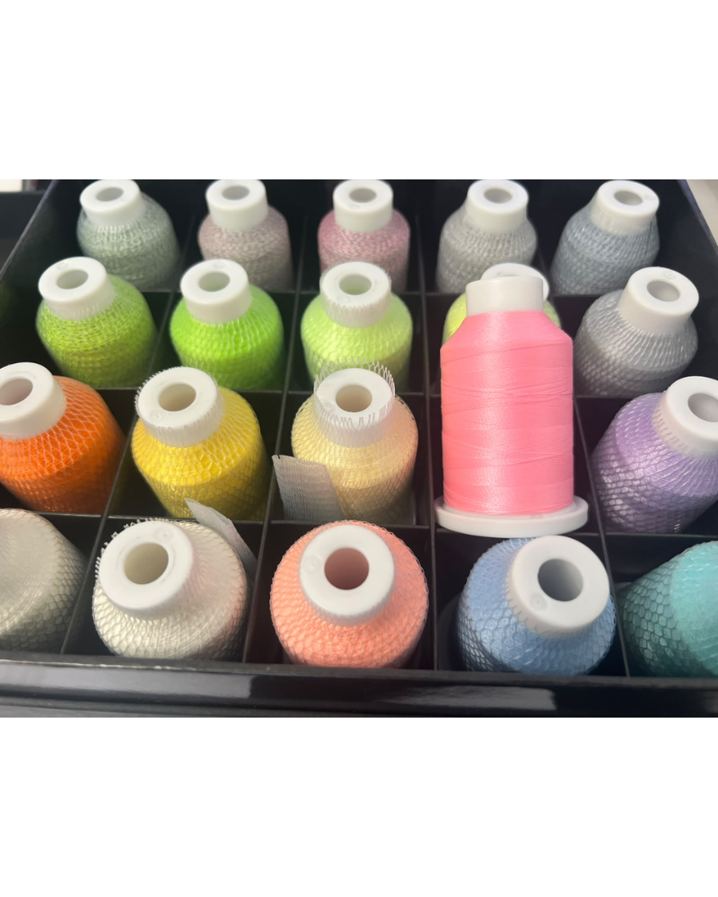 Set 20 coni 1000mt da Ricamo Cambio Colore Effetto Luminosi  Glow in the Dark (model2)